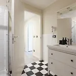 Apartman Station Spacious 2br Flat Milánó