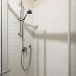Station Spacious 2br Flat Apartman