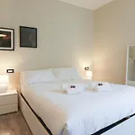 Apartman Station Spacious 2br Flat *