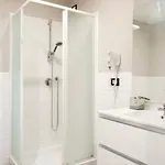 Station Spacious 2br Flat