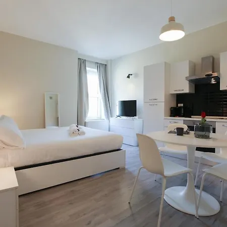 Station Spacious 2br Flat Appartamento