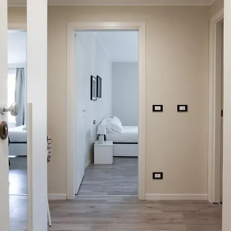 Station Spacious 2br Flat Milano