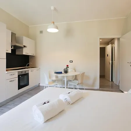 Station Spacious 2br Flat Milano