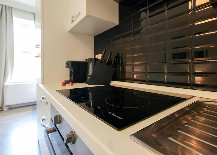 Station Spacious 2br Flat Milano