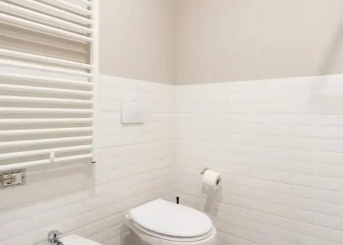 Appartamento Station Spacious 2br Flat